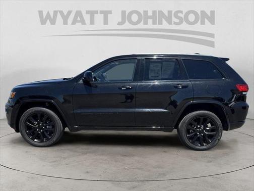 2022 Jeep Grand Cherokee Laredo
