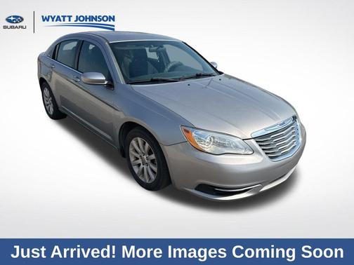 2014 Chrysler 200 Touring