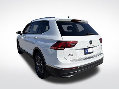 2024 Volkswagen Tiguan 2.0T SE 4MOTION