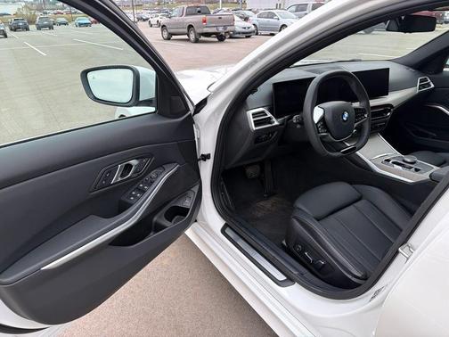 2025 BMW 330 xDrive