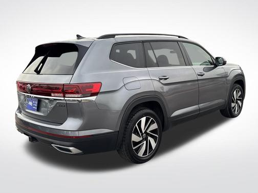 2025 Volkswagen Atlas 2.0T SE w/Technology 4MOTION