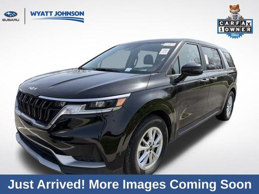 2024 Kia Carnival LX