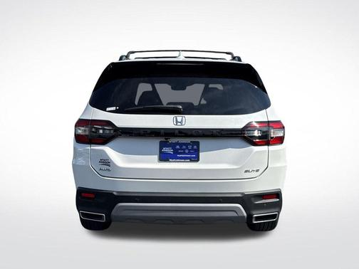 2023 Honda Pilot AWD Elite