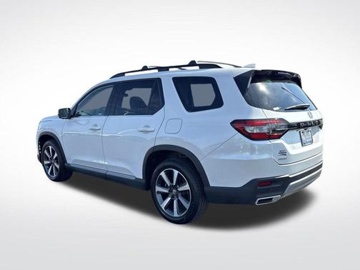 2023 Honda Pilot AWD Elite