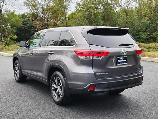 2017 Toyota Highlander LE