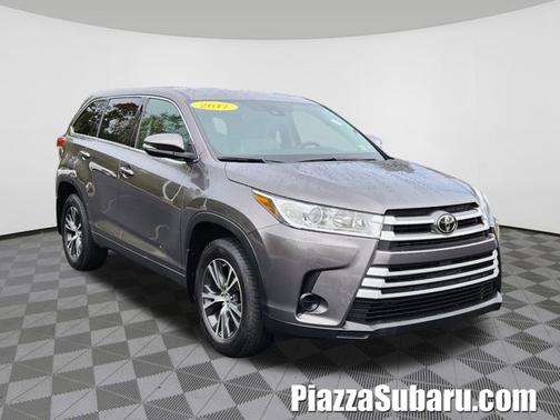 2017 Toyota Highlander LE