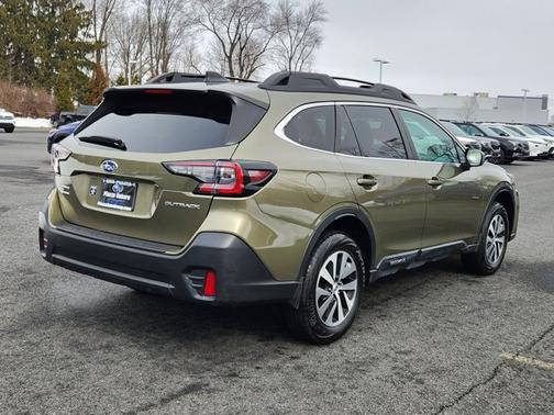 2022 Subaru Outback Premium