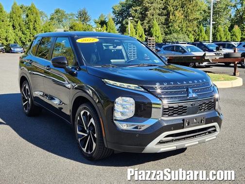 2022 Mitsubishi Outlander SE