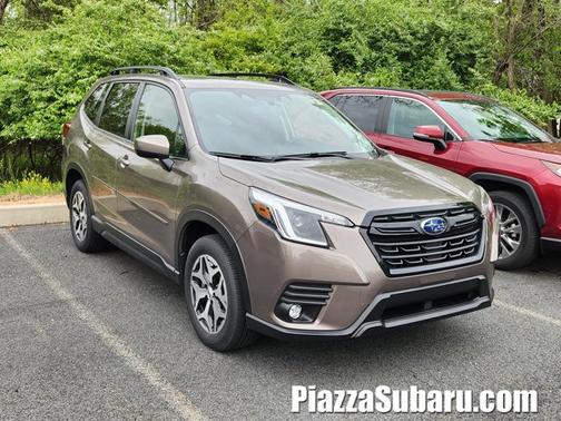 Brilliant Bronze Metallic 2024 Subaru Forester Premium