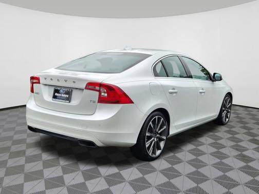 2015 Volvo S60 T5 Premier