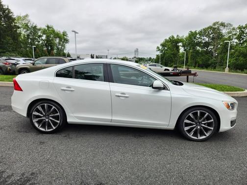 2015 Volvo S60 T5 Premier