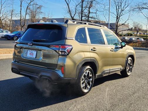 2025 Subaru Forester Premium