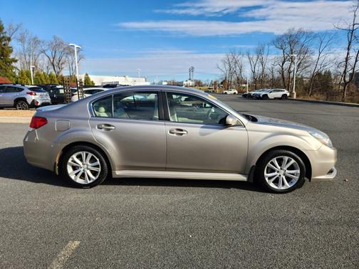 2014 Subaru Legacy 2.5i Limited