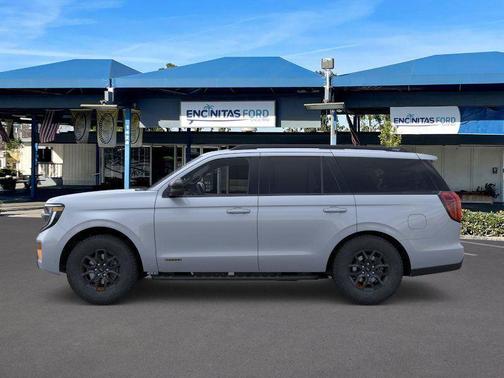 Glacier Gray Metallic Tri-Coat 2026 Ford Expedition Tremor