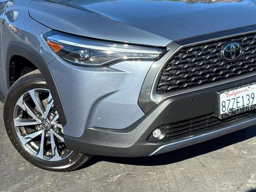 2022 Toyota Corolla Cross XLE