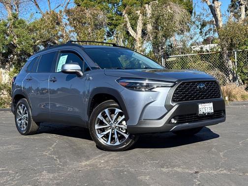 2022 Toyota Corolla Cross XLE