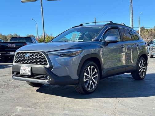 2022 Toyota Corolla Cross XLE