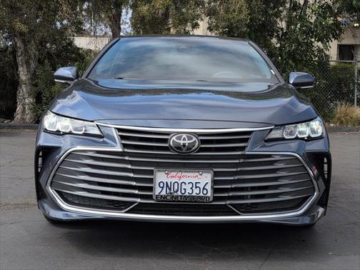 2019 Toyota Avalon XLE
