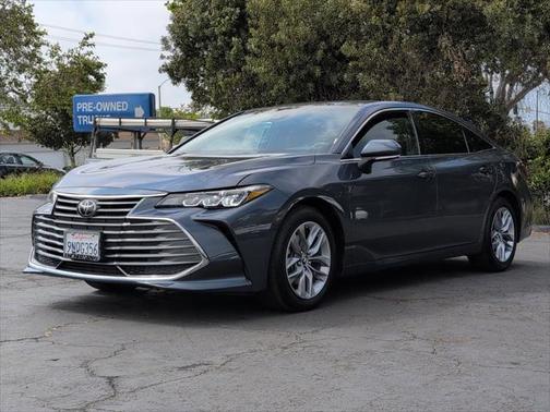 2019 Toyota Avalon XLE