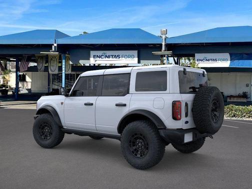 Oxford White 2026 Ford Bronco Badlands