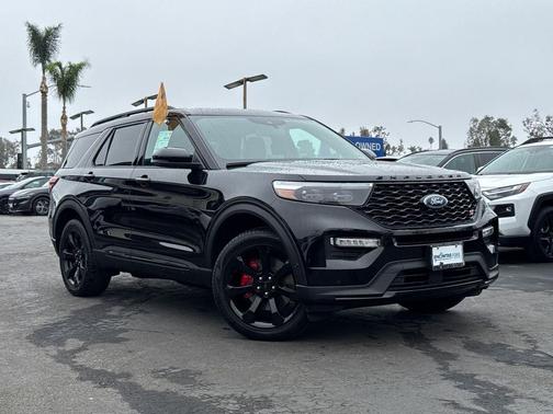 2022 Ford Explorer ST