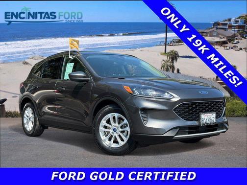 2020 Ford Escape SE