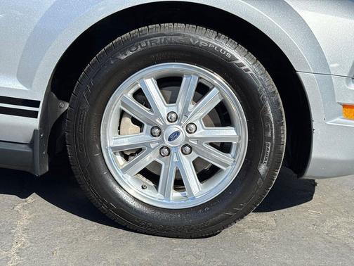 2009 Ford Mustang Premium