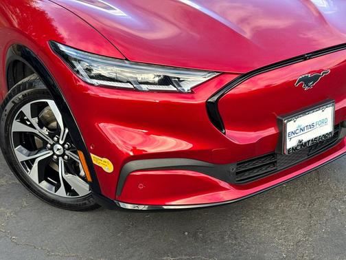2022 Ford Mustang Mach-E Premium
