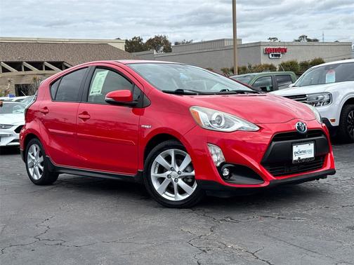 2017 Toyota Prius c Four
