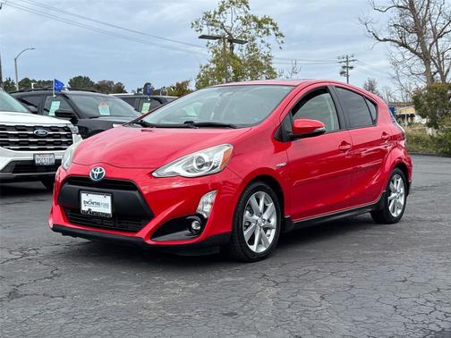 2017 Toyota Prius c Four