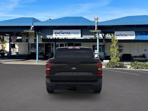 Shadow Black 2025 Ford Maverick Lariat