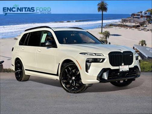 2023 BMW X7 M60i