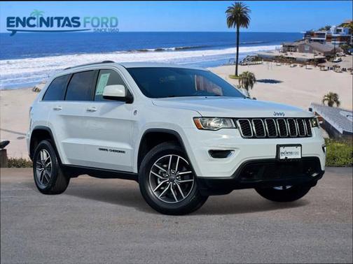 2020 Jeep Grand Cherokee Laredo