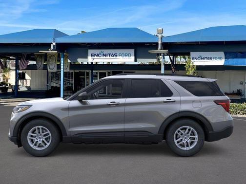 Carbonized Gray Metallic 2026 Ford Explorer Active