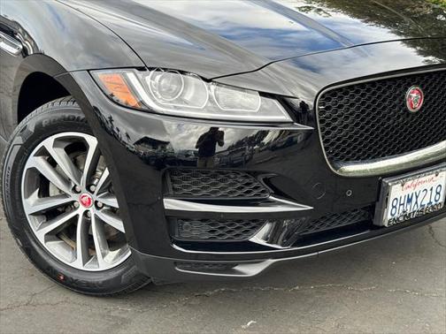 2019 Jaguar F-PACE 25t Premium
