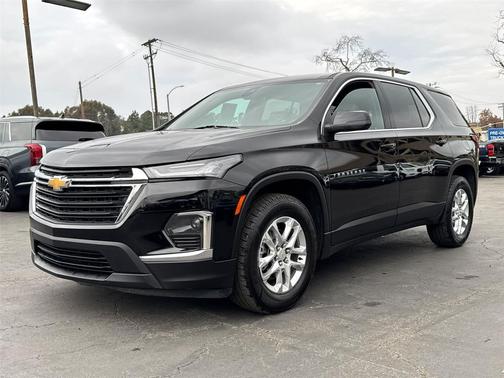 2023 Chevrolet Traverse LS