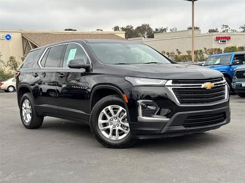 2023 Chevrolet Traverse LS
