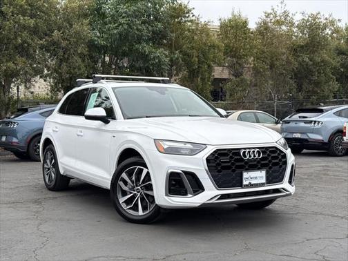 2023 Audi Q5 45 S line Premium Plus