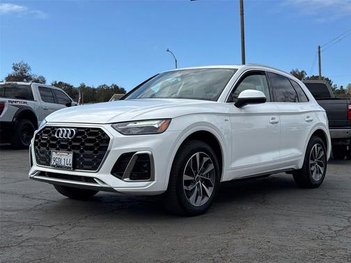 2023 Audi Q5 45 S line Premium Plus