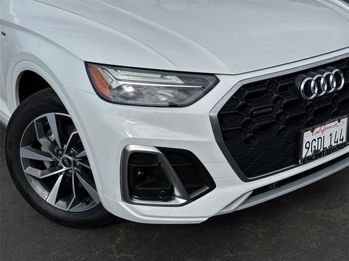 2023 Audi Q5 45 S line Premium Plus