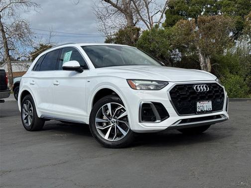 2023 Audi Q5 45 S line Premium Plus