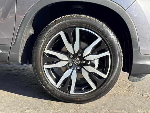 2021 Honda Pilot Touring 8-Passenger