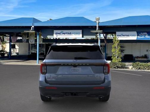 2025 Ford Explorer Active