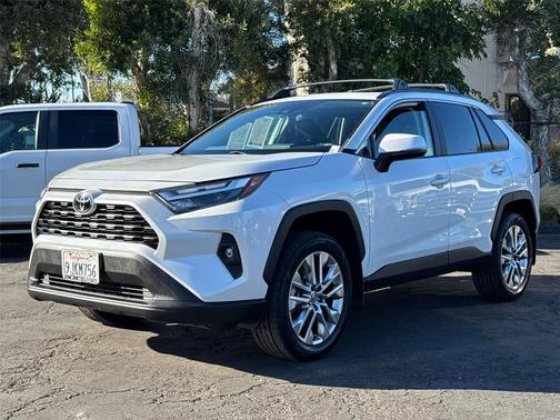 Wind Chill Pearl 2023 Toyota RAV4 XLE Premium