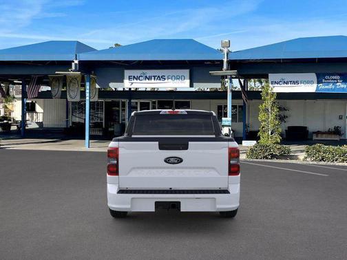 2025 Ford Maverick Lobo Standard