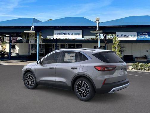 2025 Ford Escape PHEV Base