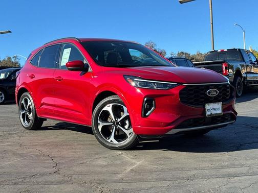 2023 Ford Escape ST-Line Elite