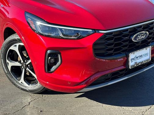 2023 Ford Escape ST-Line Elite