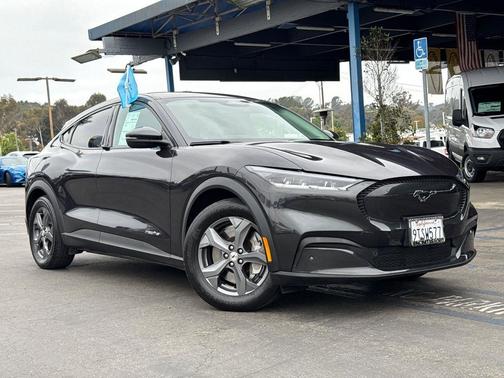 2022 Ford Mustang Mach-E Select