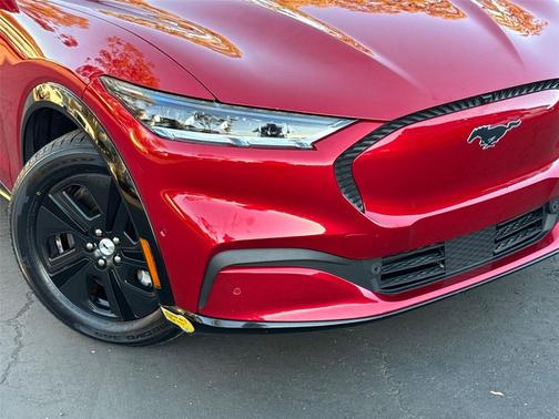 2021 Ford Mustang Mach-E California Route 1